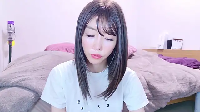 Snapshot of xx_natsumegu_xx chatting on 10-26-25, 02:23 xx natsumegu xx online show from 10-26-25, 02:23