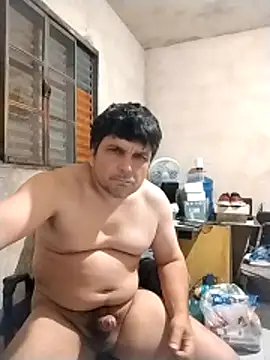 Snapshot of Claudiop2061 chatting on 05-11-26, 12:38 Claudiop2061 online show from 05-11-26, 12:38