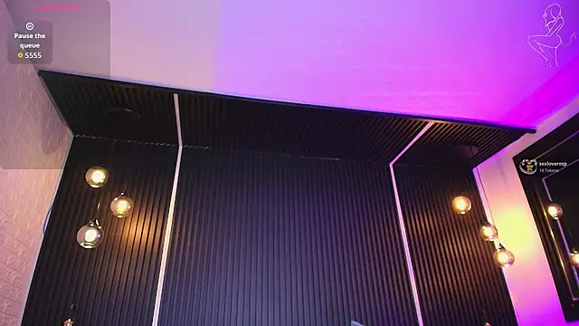  Holly Cat online show from 11-10-25, 10:31