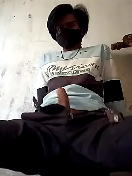 Snapshot of Yasha_14C_Creator chatting on 11-12-25, 05:19 Yasha 14C Creator online show from 11-12-25, 05:19