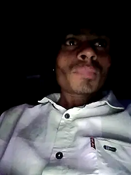 Snapshot of Yasha_14C_Creator chatting on 11-18-25, 05:06 Yasha 14C Creator online show from 11-18-25, 05:06