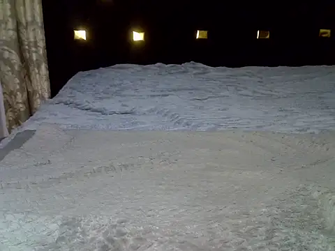 Its tyra online show from 10-22-25, 05:34