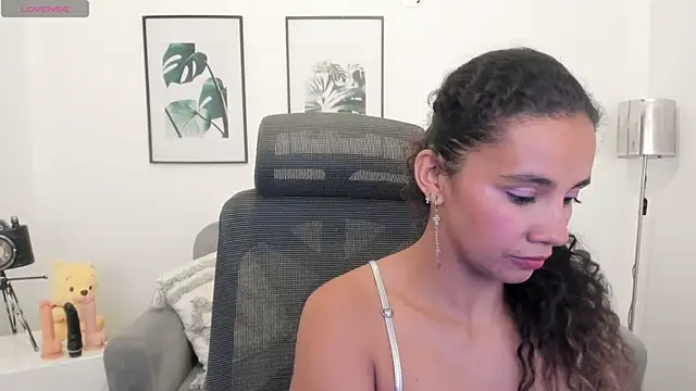 leslyflorez online show from 03-04-25, 11:32