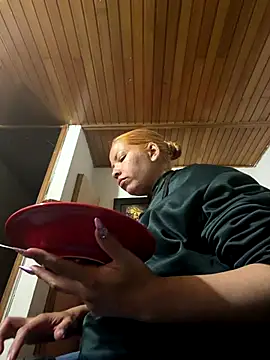 THEBOSSLARA online show from 12-19-25, 11:23