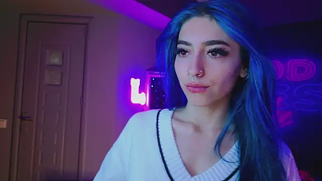 AriaVoss online show from 12-19-24, 08:44