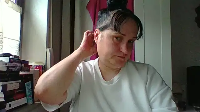  squirty cum lady  online show from 06-12-26, 04:28