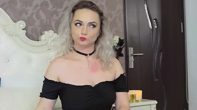 EllianaReese online show from 02-12-25, 05:37