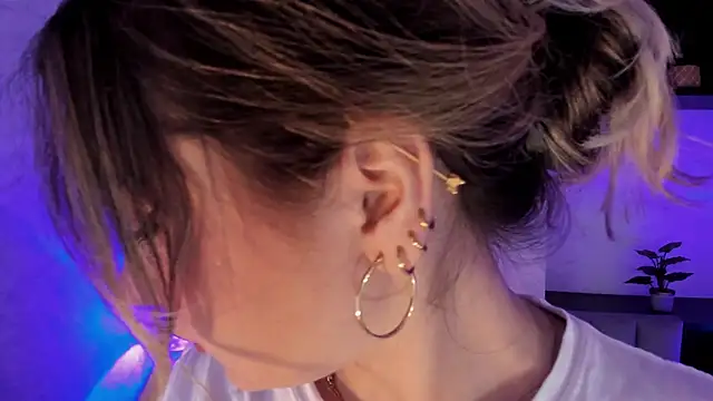 SamantaBone online show from 01-21-25, 12:36