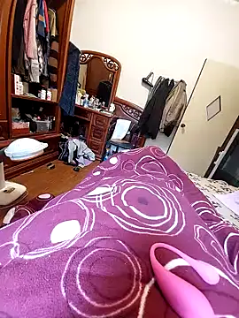 Snapshot of KennyLOVERboy chatting on 01-07-25, 05:43 KennyLOVERboy online show from 01-07-25, 05:43