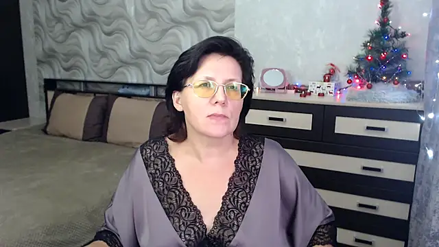 Snapshot of VitaCharm chatting on 01-13-25, 06:27 VitaCharm online show from 01-13-25, 06:27