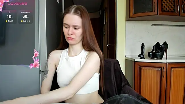 Snapshot of EmilySoul chatting on 04-18-26, 01:53 EmilySoul online show from 04-18-26, 01:53