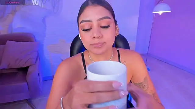 AllyJensen online show from 02-12-25, 01:06