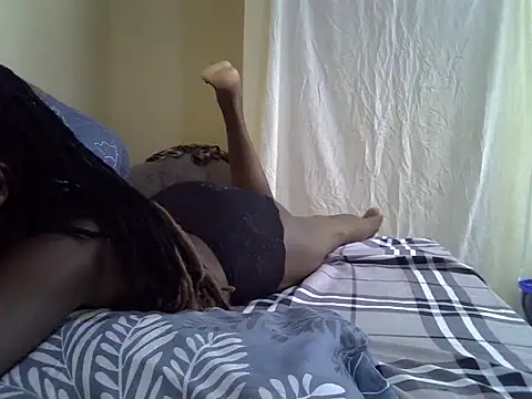 skinnysexynaughty online show from 06-13-26, 10:24