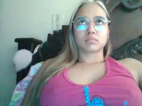 trianabell online show from 01-24-25, 03:02