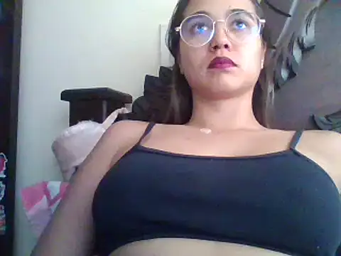 trianabell online show from 03-21-25, 07:46