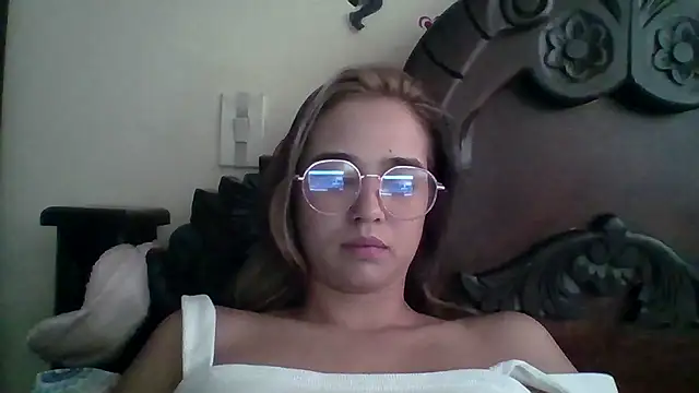 trianabell online show from 10-03-25, 04:48