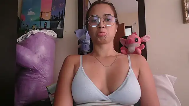 trianabell online show from 04-21-26, 05:50