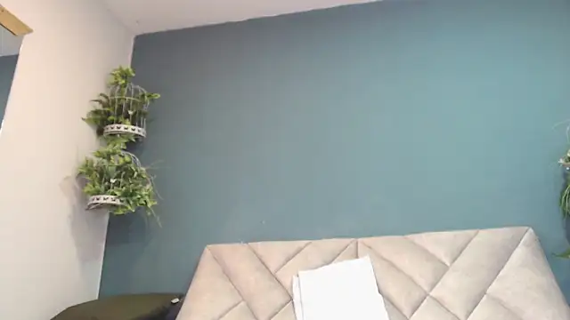 SharisWillian online show from 11-19-25, 03:50