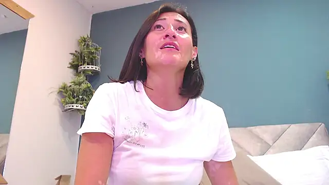 SharisWillian online show from 03-26-26, 03:34