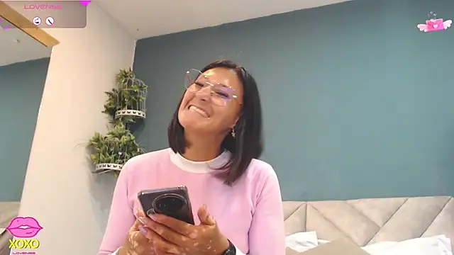 SharisWillian online show from 04-20-26, 03:42