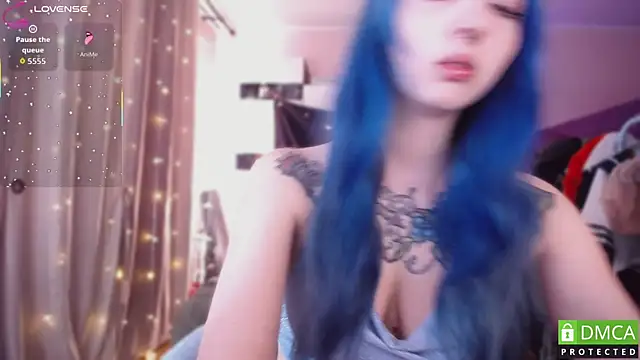 JustMeowGirl online show from 01-11-26, 05:12