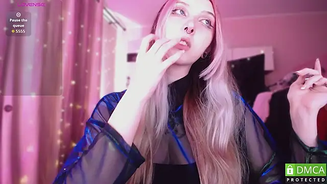 JustMeowGirl online show from 06-06-26, 05:56