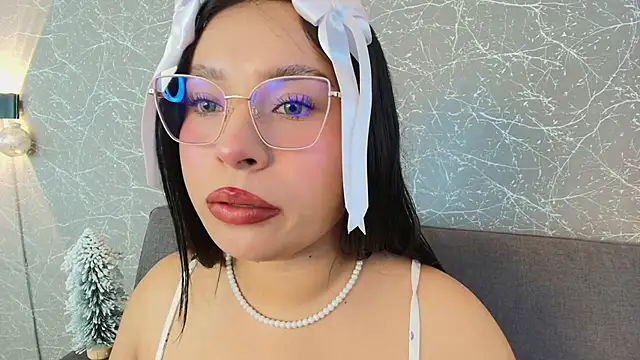 mia roux13 online show from 01-02-25, 07:07