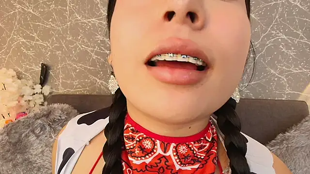 mia roux13 online show from 02-07-25, 06:56