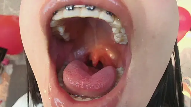 mia roux13 online show from 02-18-25, 01:43