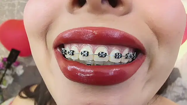 mia roux13 online show from 02-19-25, 07:16