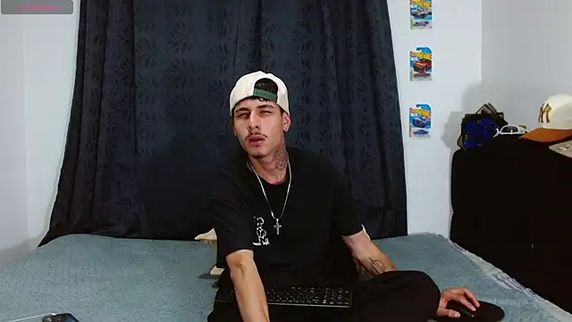 Bastiaan 28 online show from 11-06-25, 03:51