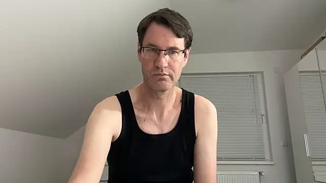 zxzx cam1 online show from 04-17-26, 03:37