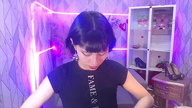 charlottemoonxz online show from 10-18-25, 04:41