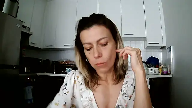 anechka1 online show from 06-07-26, 02:43