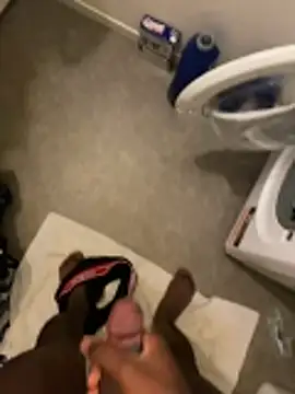 Snapshot of damien954 chatting on 12-16-25, 08:41 damien954 online show from 12-16-25, 08:41