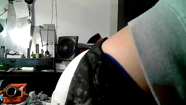 0815lukas2024 online show from 10-19-25, 10:54