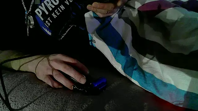 0815lukas2024 online show from 11-01-25, 06:04