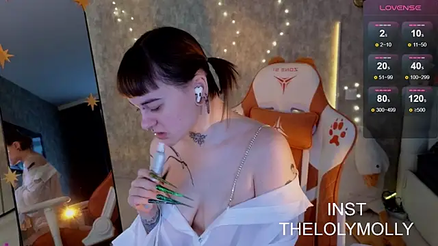 LolyMolli online show from 11-23-25, 10:04