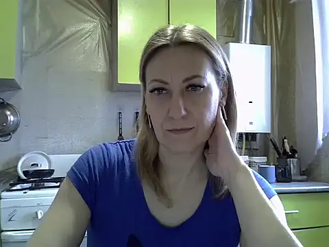 Snapshot of AshleyXHoney chatting on 01-12-26, 07:02 AshleyXHoney online show from 01-12-26, 07:02