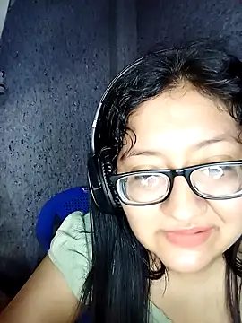 Snapshot of ladygmusic chatting on 09-13-25, 01:16 ladygmusic online show from 09-13-25, 01:16