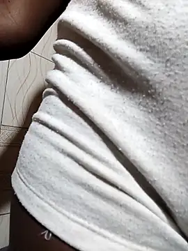 julietunderwoood online show from 10-07-25, 03:58