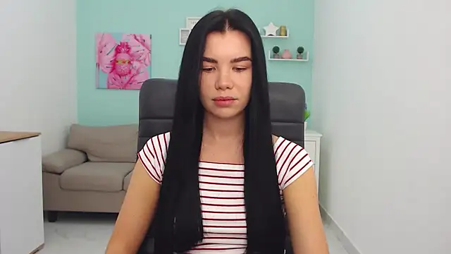 MadisonGomes online show from 12-17-24, 06:45