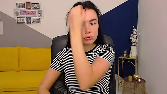 MadisonGomes online show from 12-22-24, 06:06