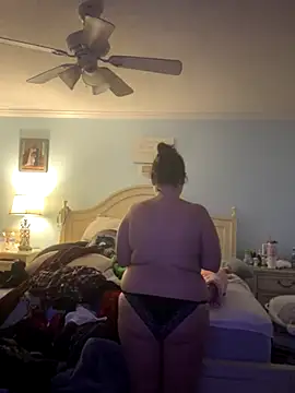 MilfyMrsRobinson online show from 09-11-25, 12:22