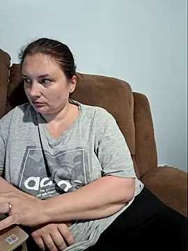 MilfyMrsRobinson online show from 09-22-25, 11:12