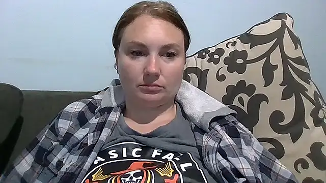 MilfyMrsRobinson online show from 11-21-25, 12:04