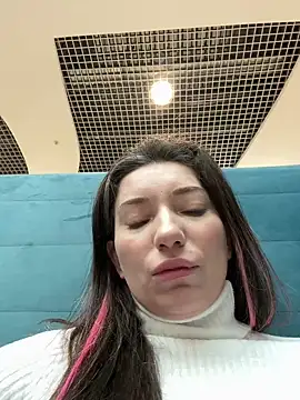 MooonReal online show from 03-06-25, 03:13