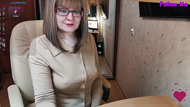 MyLadySkyLuck online show from 11-25-25, 03:17