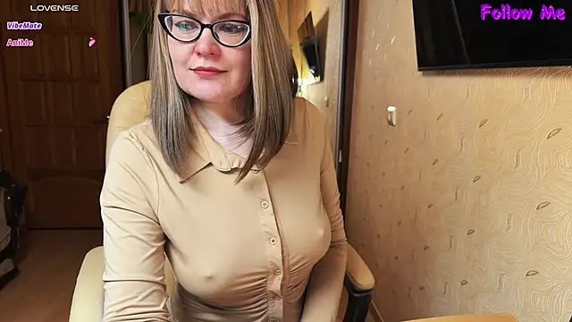 MyLadySkyLuck online show from 06-07-26, 05:16