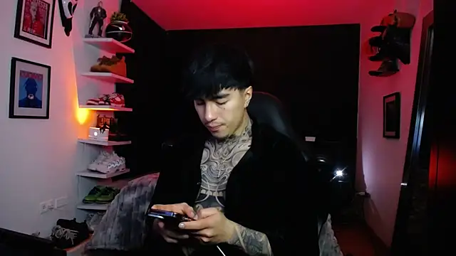 jung dragon online show from 11-25-25, 06:57